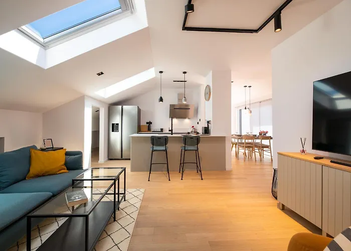 Gretchen Apartment *